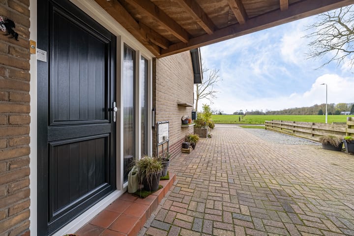 Photo 2 of Oosterse Es 41