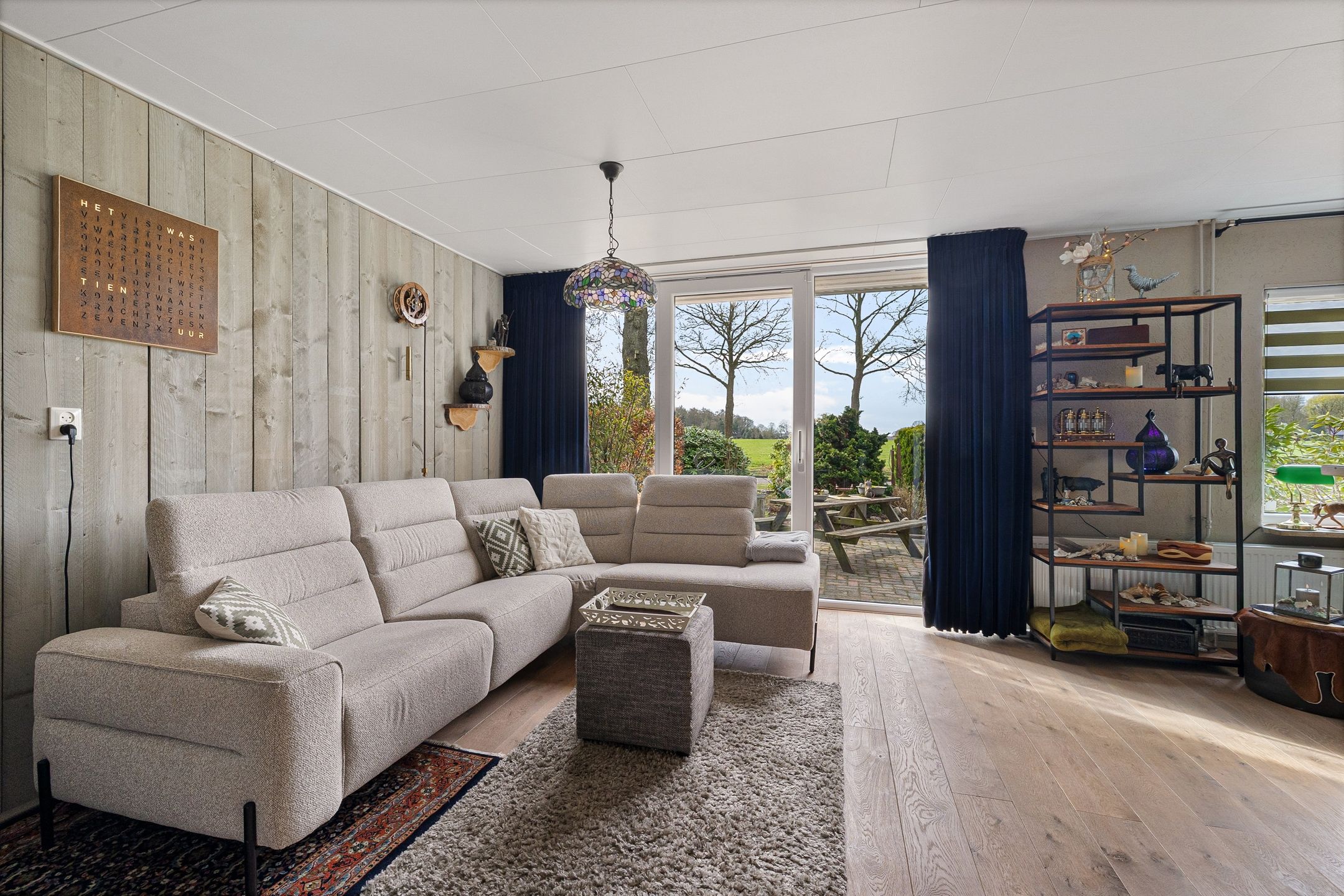 Foto 15 van Oosterse Es 41