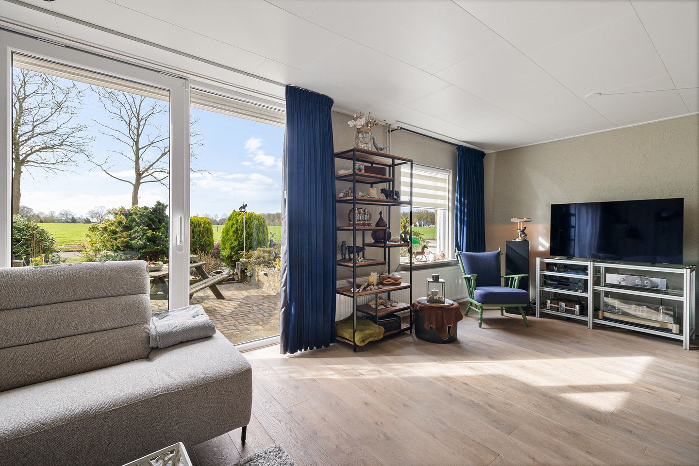 Foto 10 van Oosterse Es 41