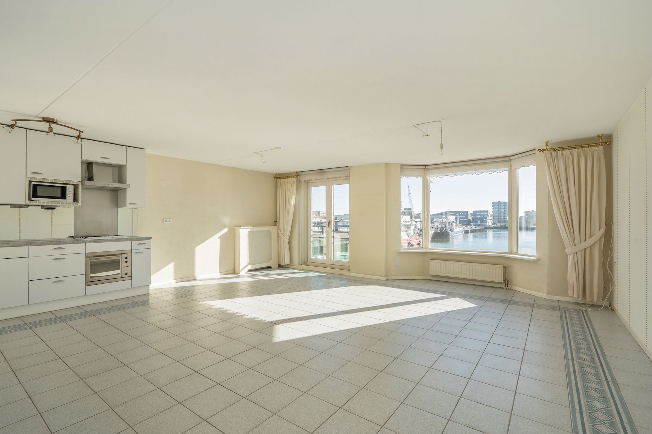 Foto 3 van Vissershavenweg 56-G