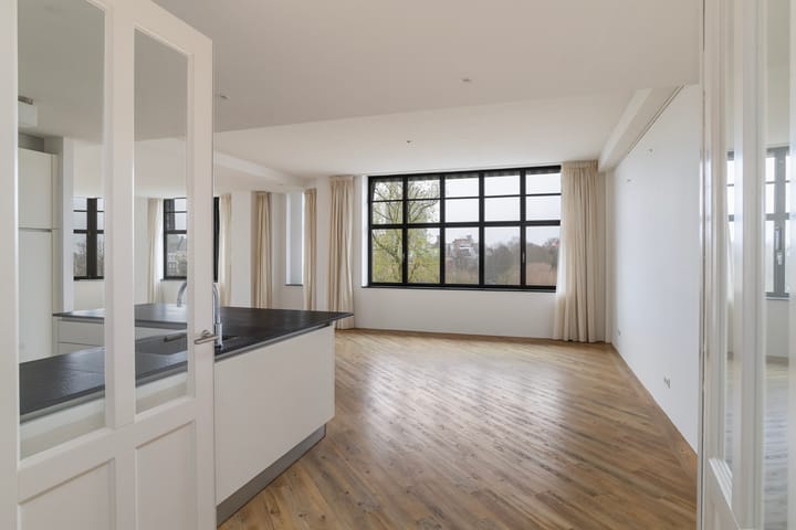 Photo 4 of Westplein 91