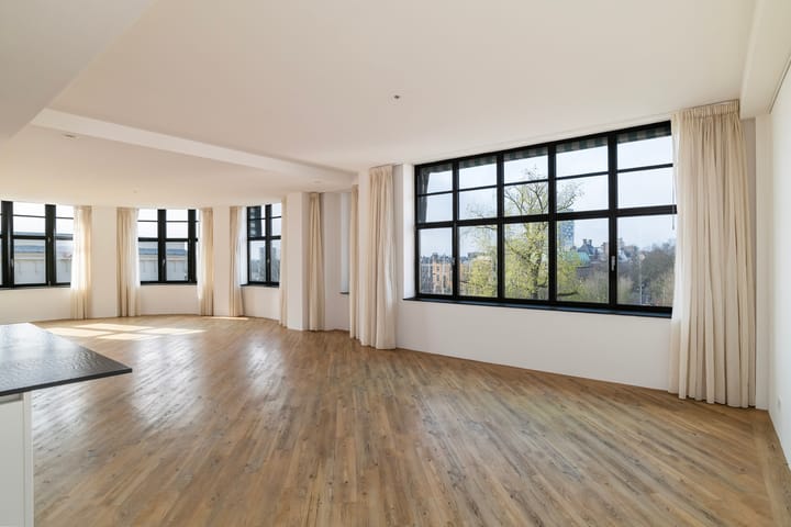 Photo 5 of Westplein 91