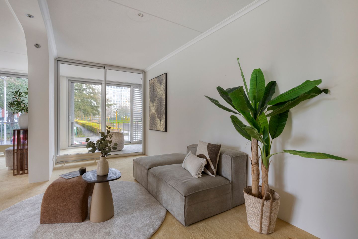 Spacious corner apartment in Amstelveen Stadshart with parking and loggia — 14