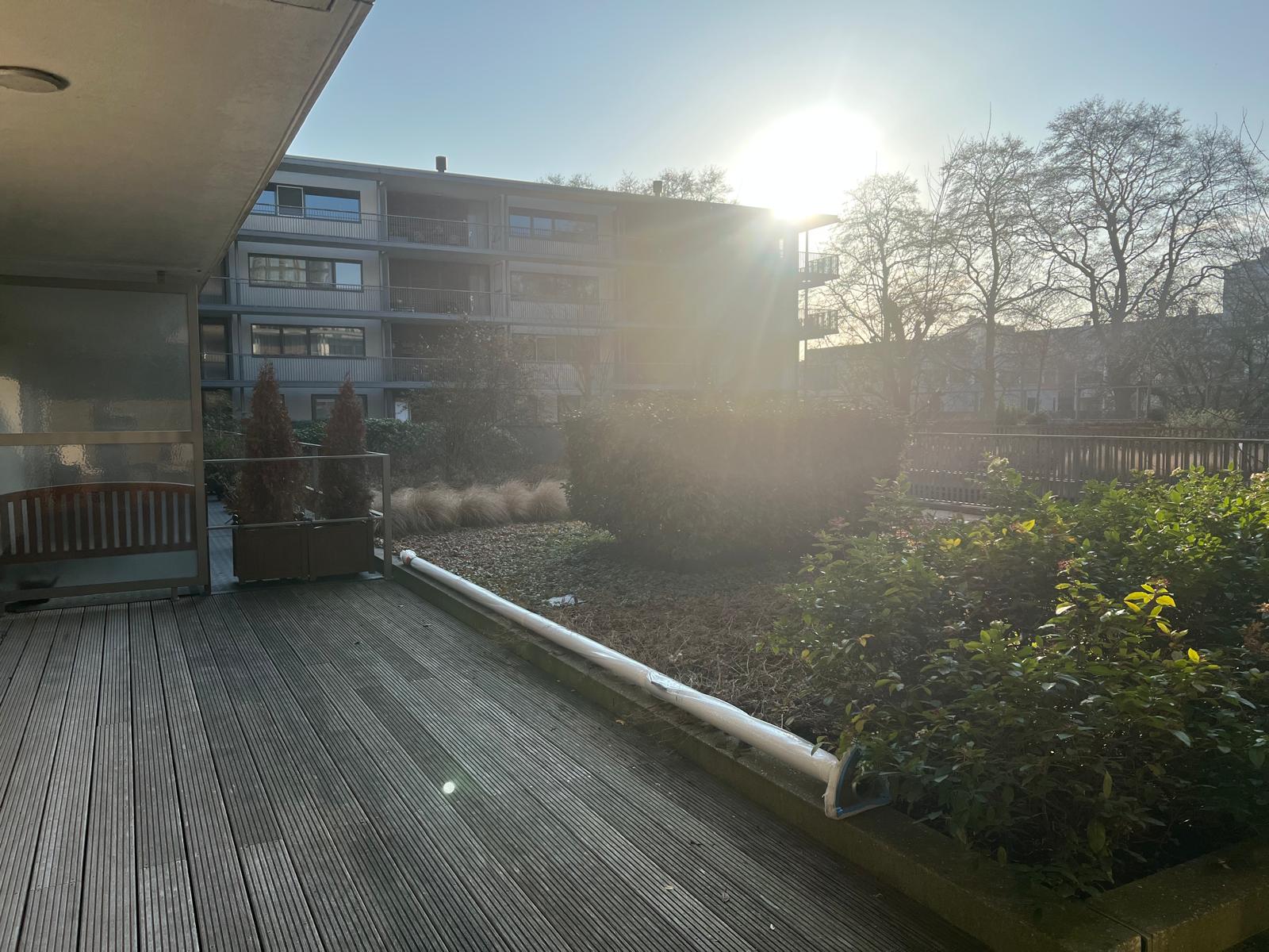 Spacious corner apartment in Amstelveen Stadshart with parking and loggia — 39