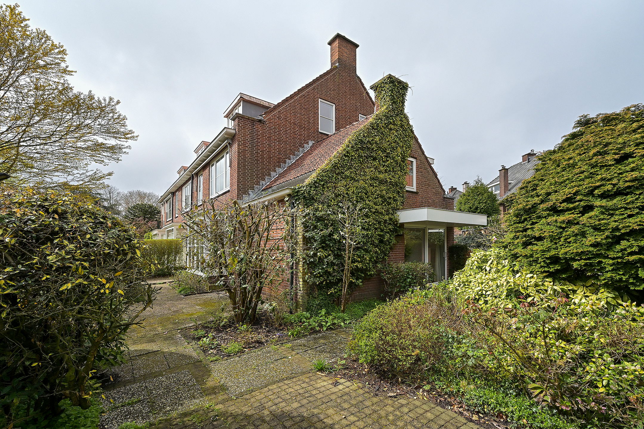Corner house in the heart of Wassenaar with 179 m² living space — 30