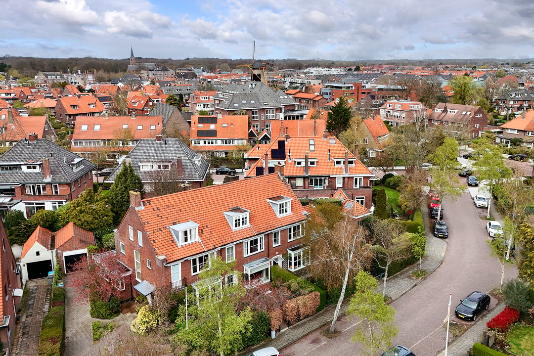 Corner house in the heart of Wassenaar with 179 m² living space — 31