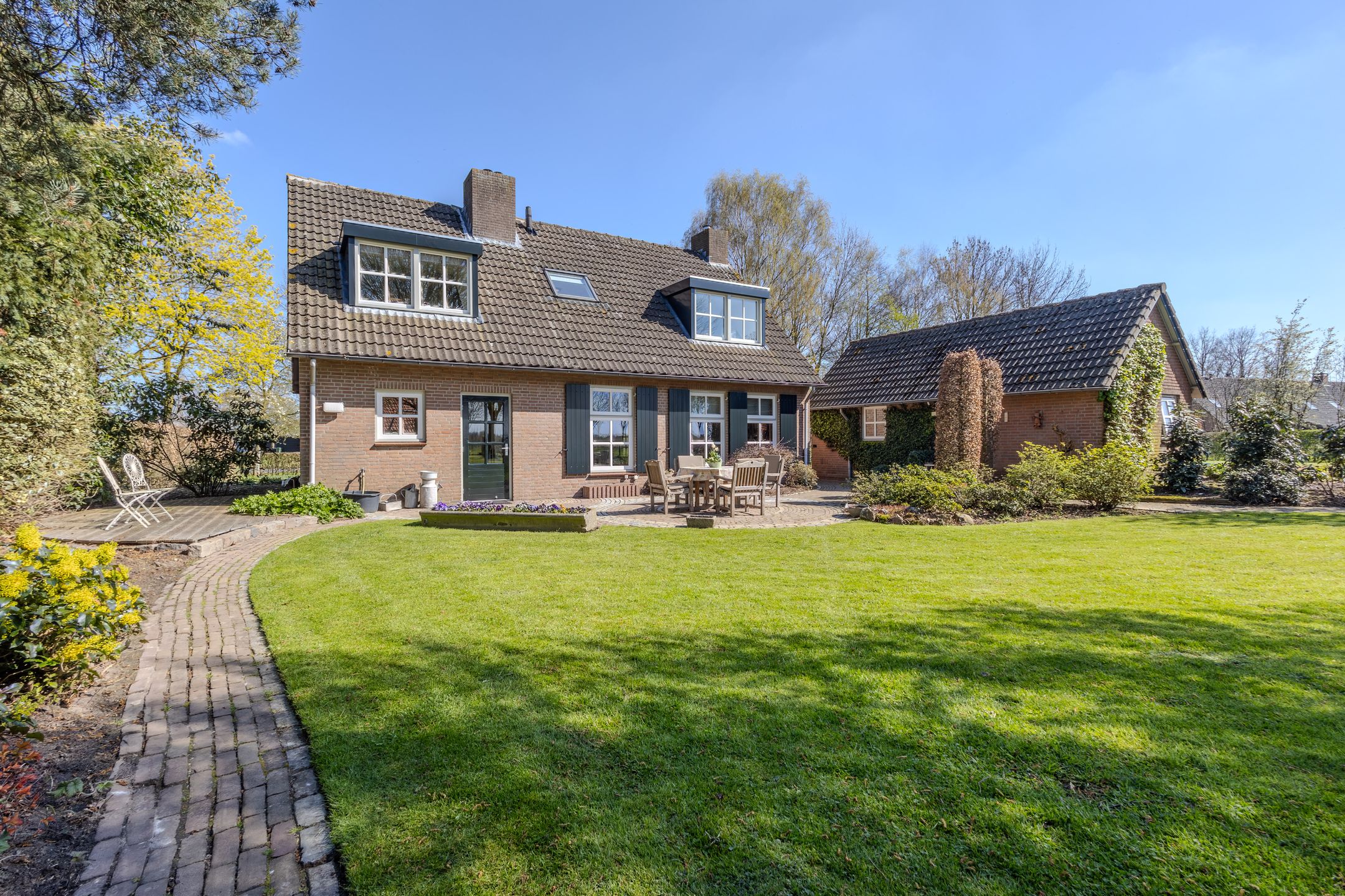 Charming Country Estate Home with Extensive Grounds in Oirschot — 19