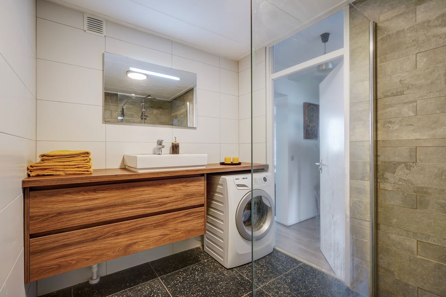 Photo 44 of Dunantstraat 1047