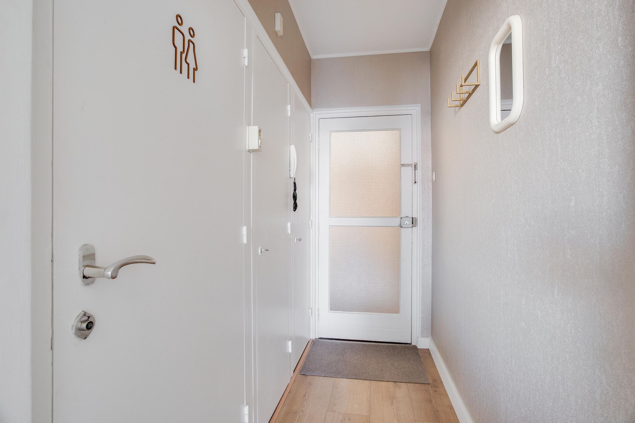 Urban Studio Apartment with Balcony in Central Enschede — 12
