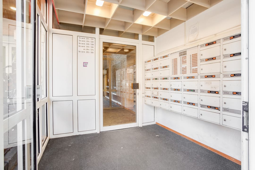 Urban Studio Apartment with Balcony in Central Enschede — 8
