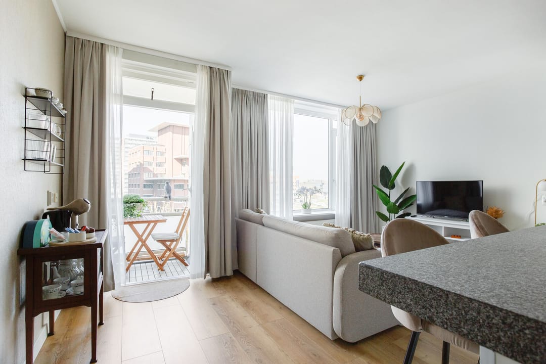 Urban Studio Apartment with Balcony in Central Enschede — 16
