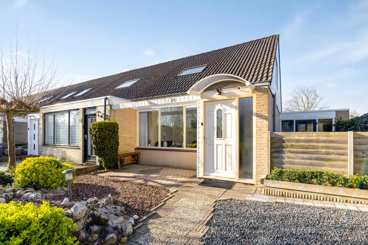 Photo 3 of Schoolstraat 34