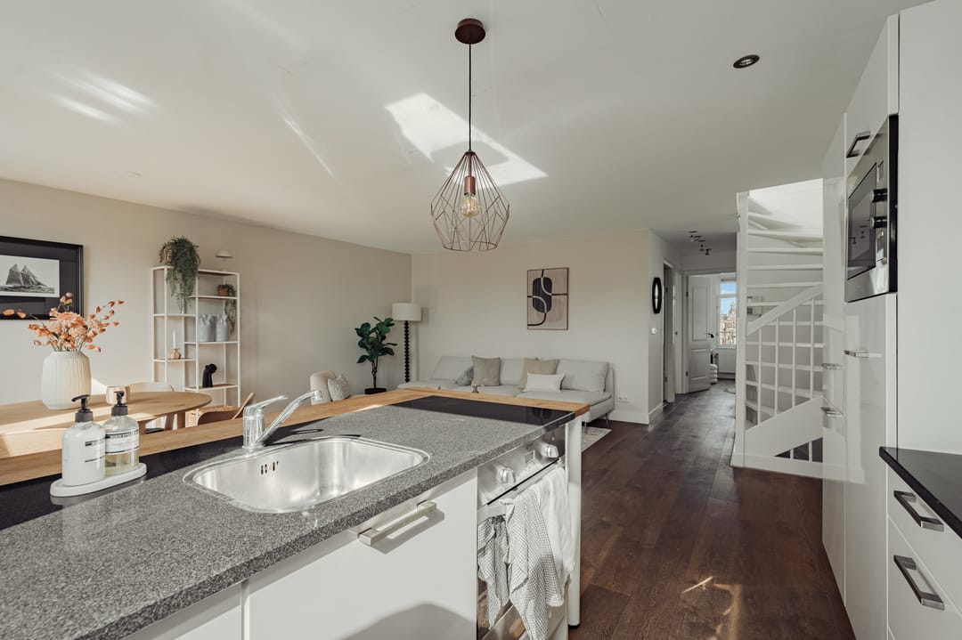 Spectacular penthouse in Museum Quarter with Rijksmuseum views and private roof terrace — 22