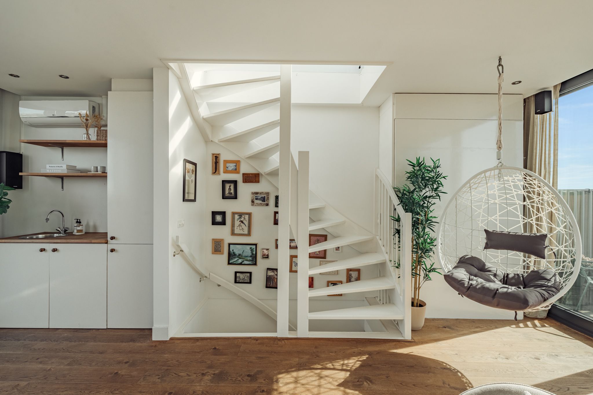 Spectacular penthouse in Museum Quarter with Rijksmuseum views and private roof terrace — 18