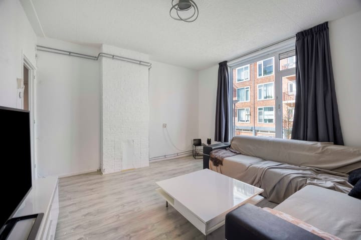 Photo 4 of Hekbootstraat 10-A