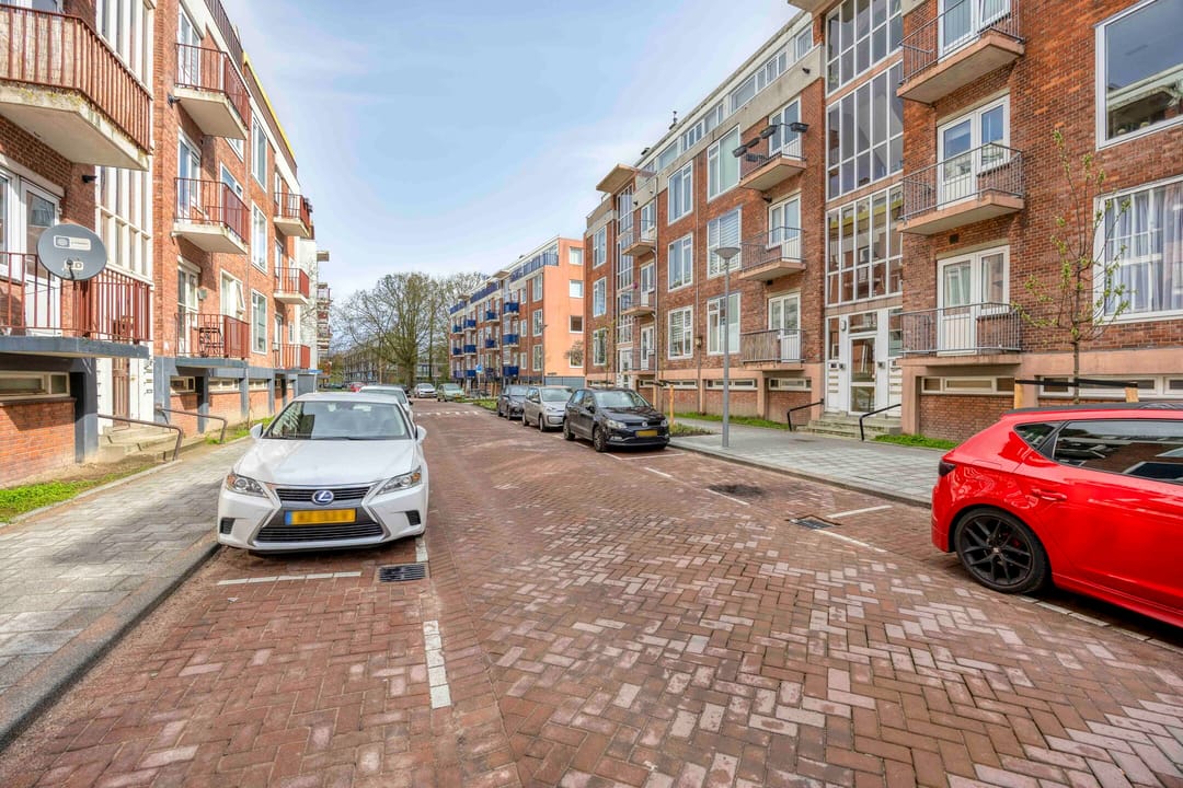 Photo 22 of Hekbootstraat 10-A