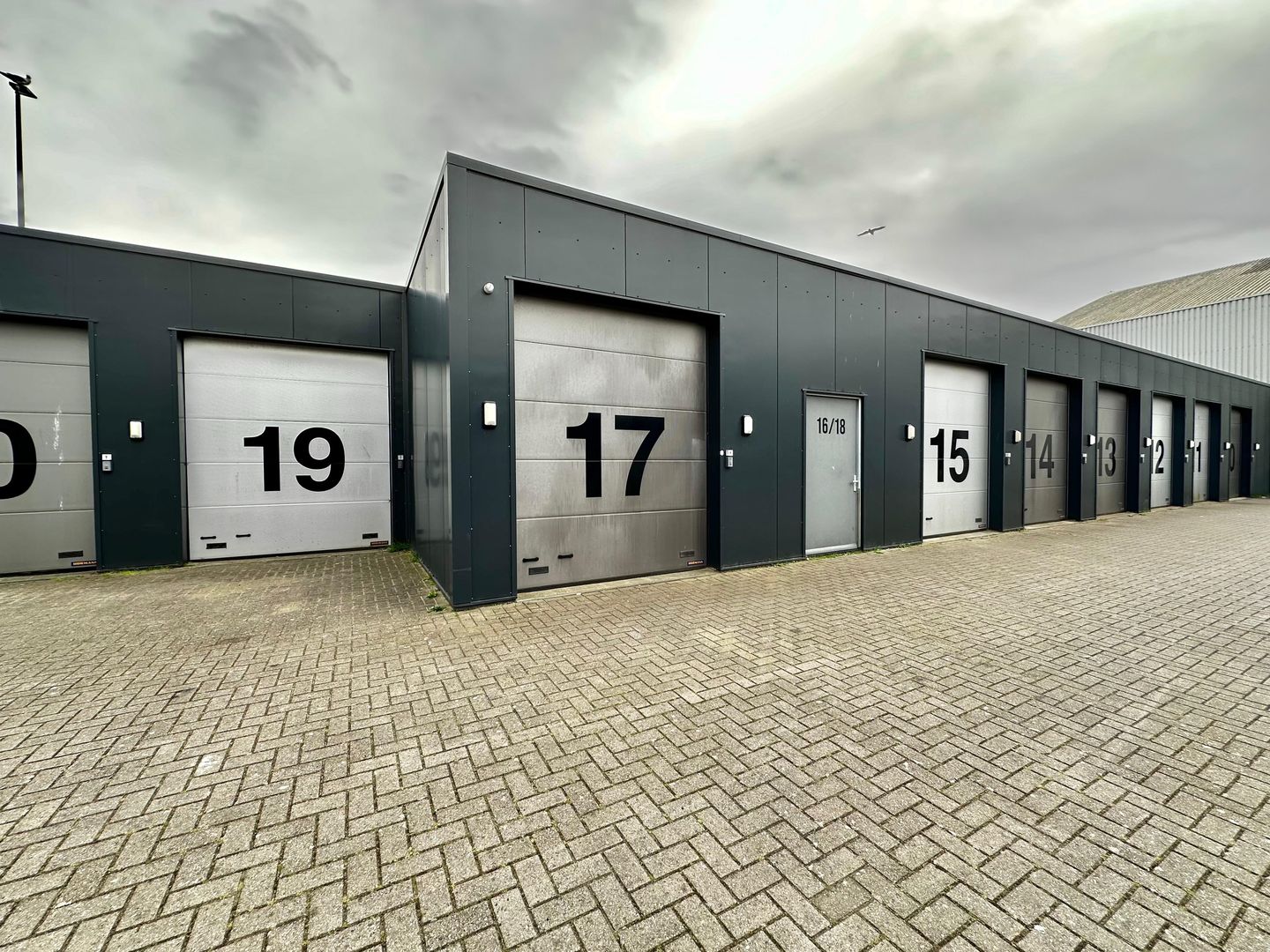 Bekijk foto 2 van Rijshoutweg 1-B17