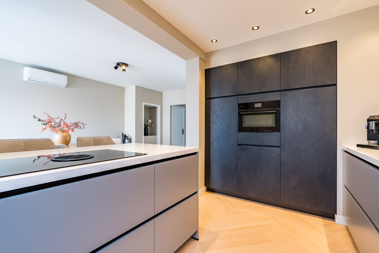 Photo 14 of Tromplaan 2