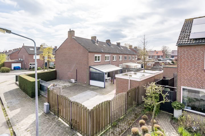 Photo 3 of Tromplaan 2