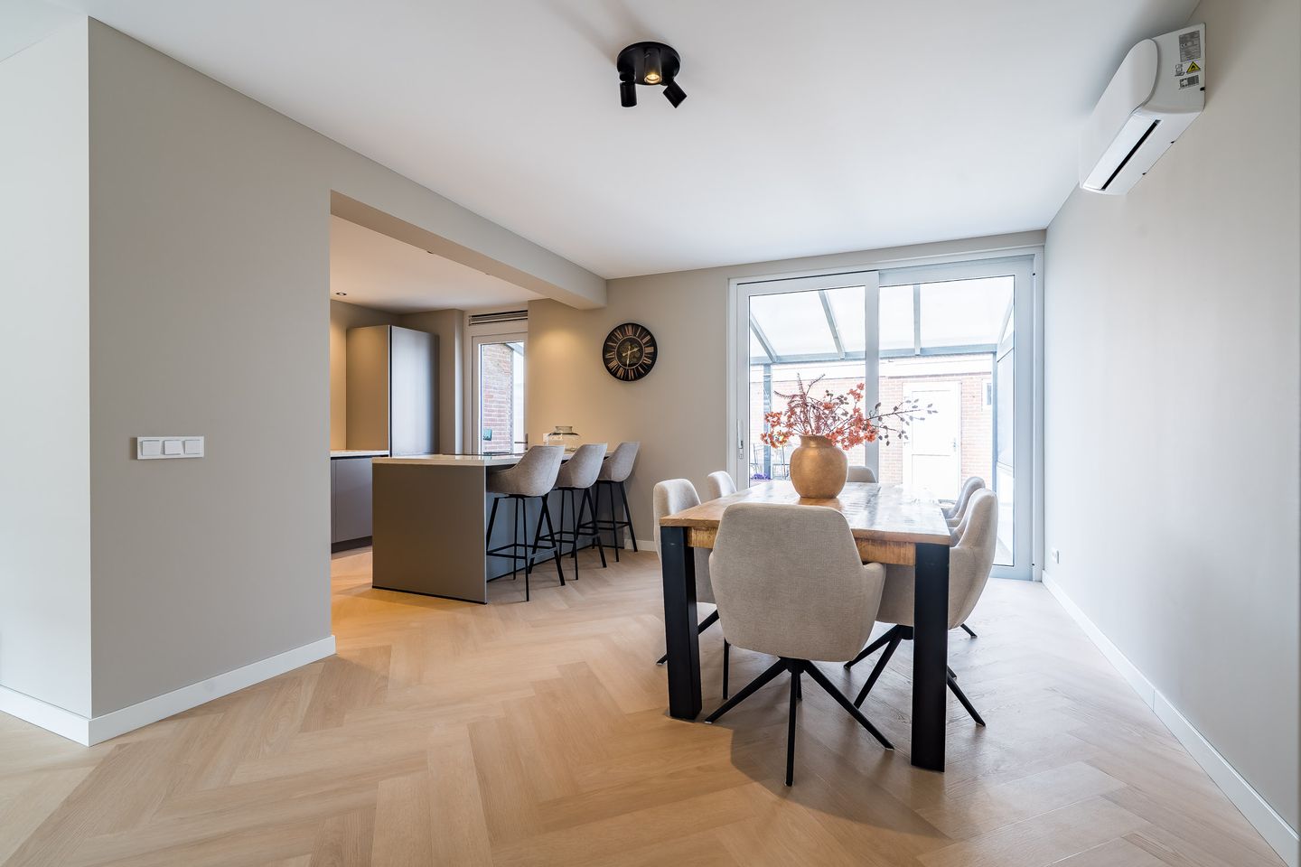 Photo 5 of Tromplaan 2