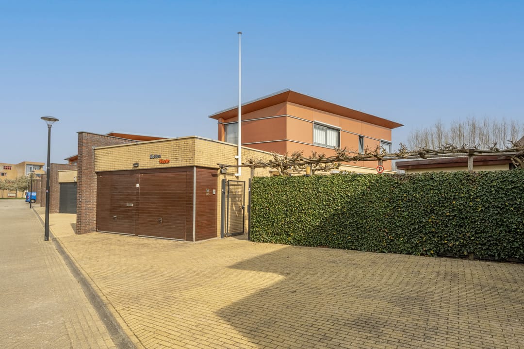 Photo 1 of Dokter Duyvendakhof 28