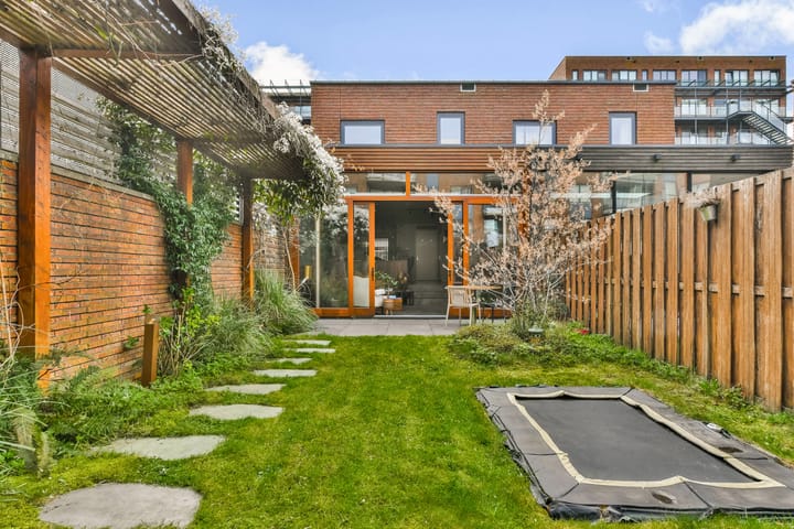 Photo 2 of Gerard Ruttenhof 31