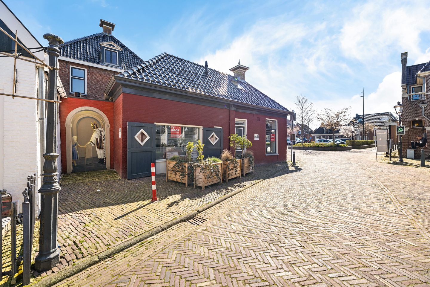 Bekijk foto 5 van Halbertsma's Plein 2