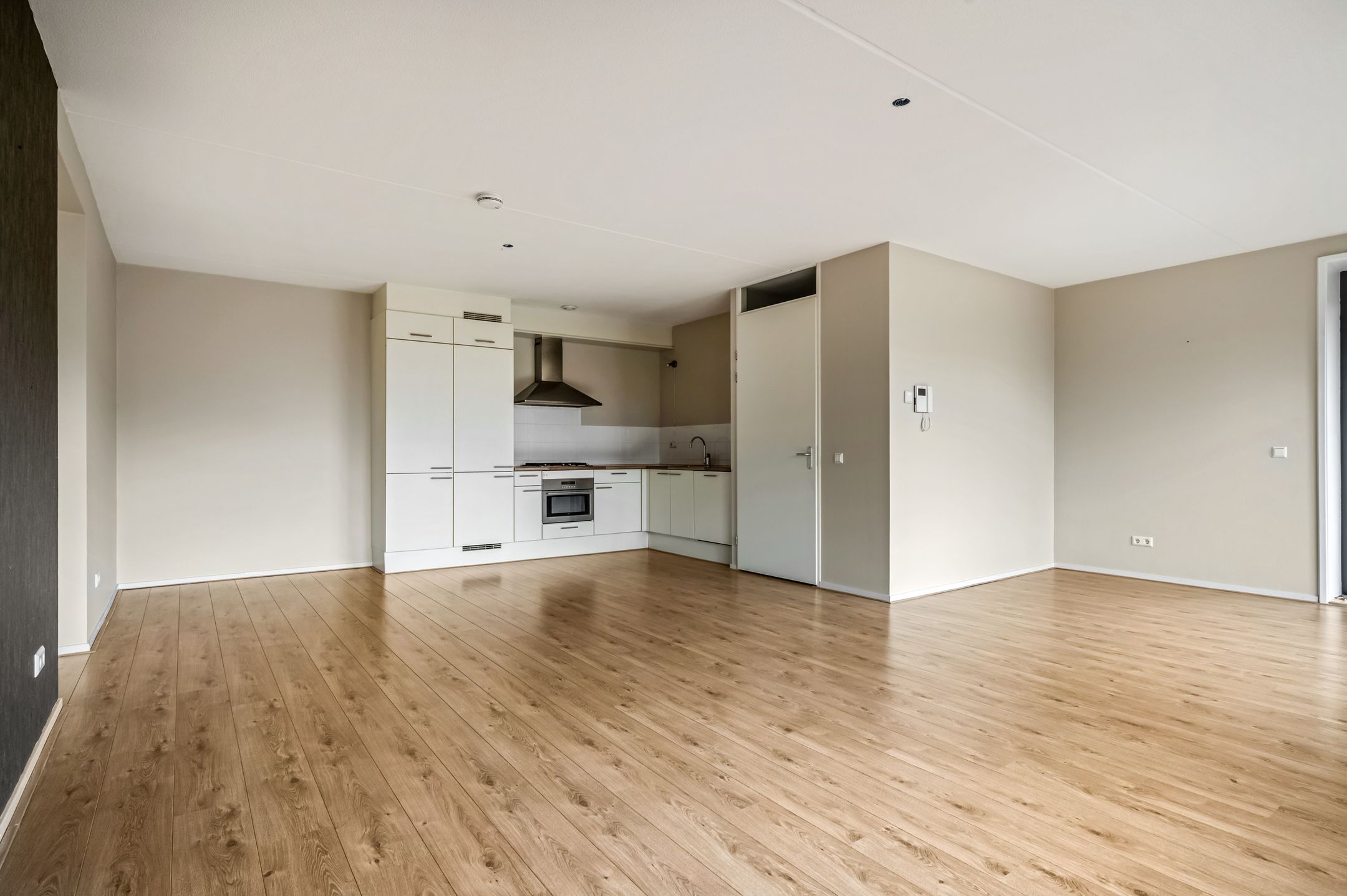 Photo 3 of Wadestein 70