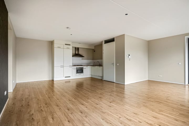 Photo 3 of Wadestein 70