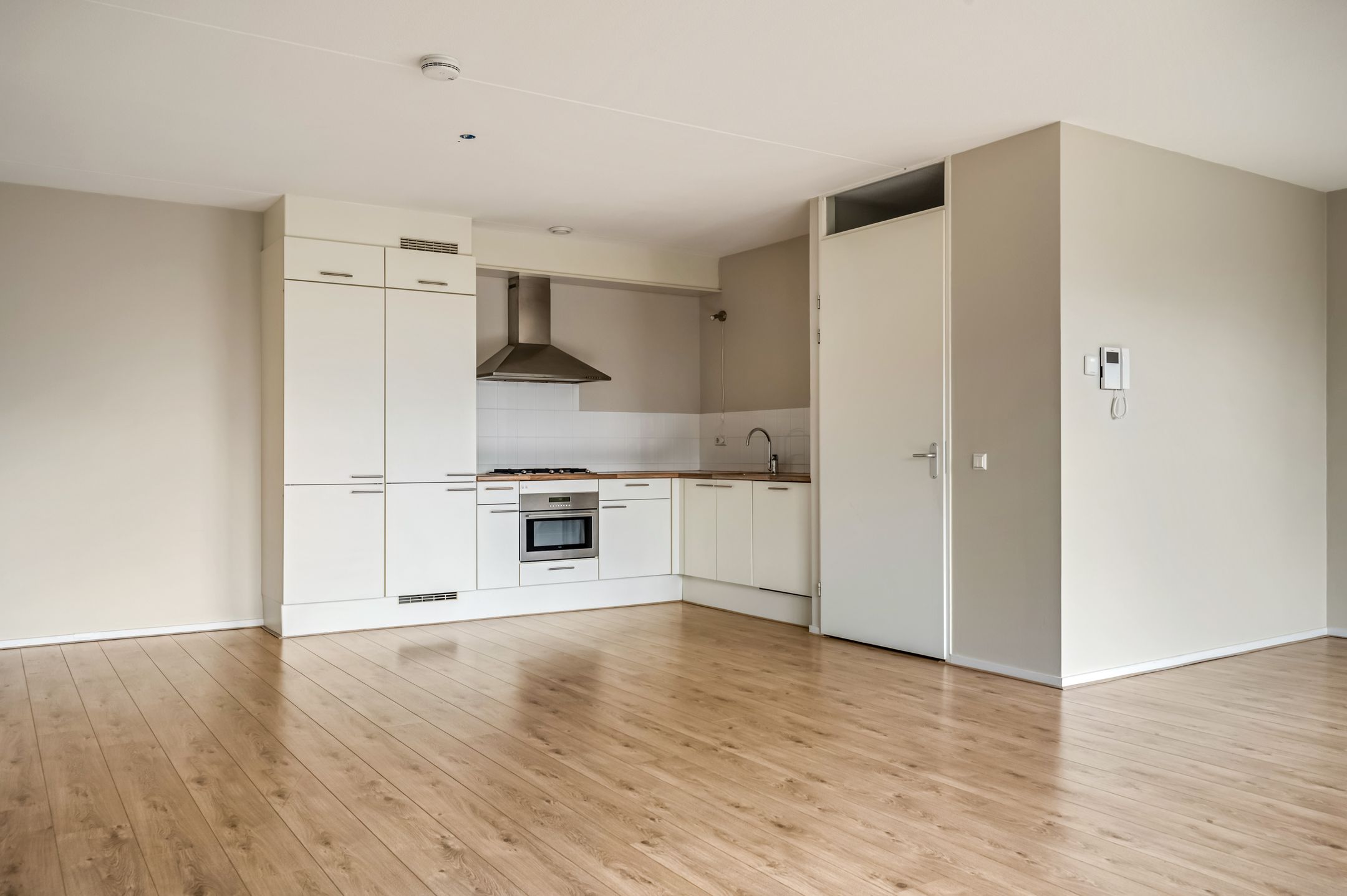 Photo 9 of Wadestein 70