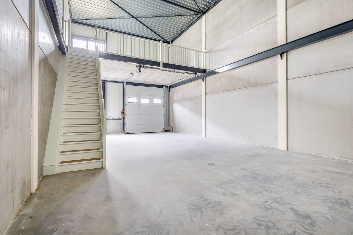 Bekijk foto 4 van Van Utrechtweg 20-u