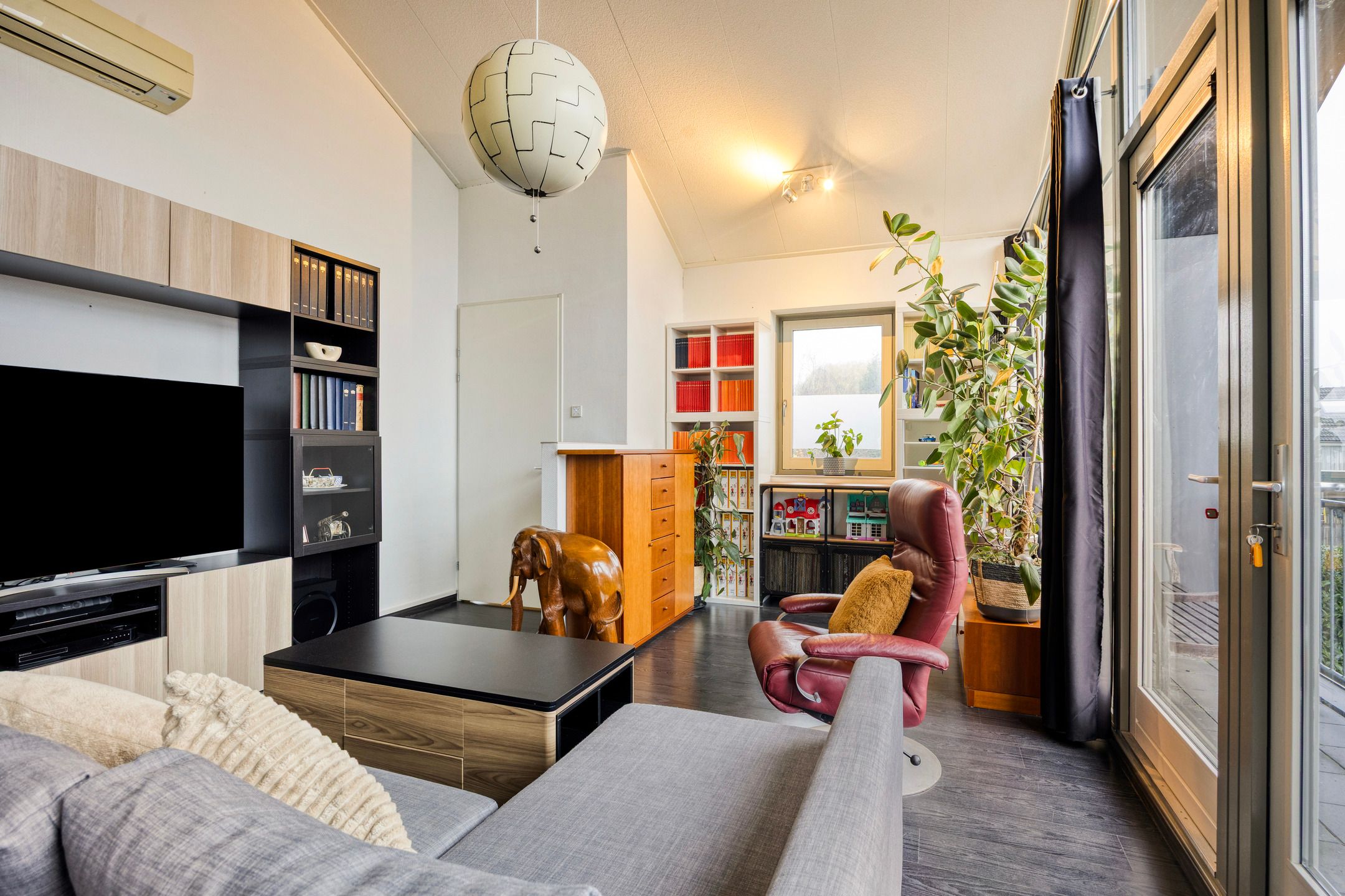 Photo 12 of Dorpstraat 18-E