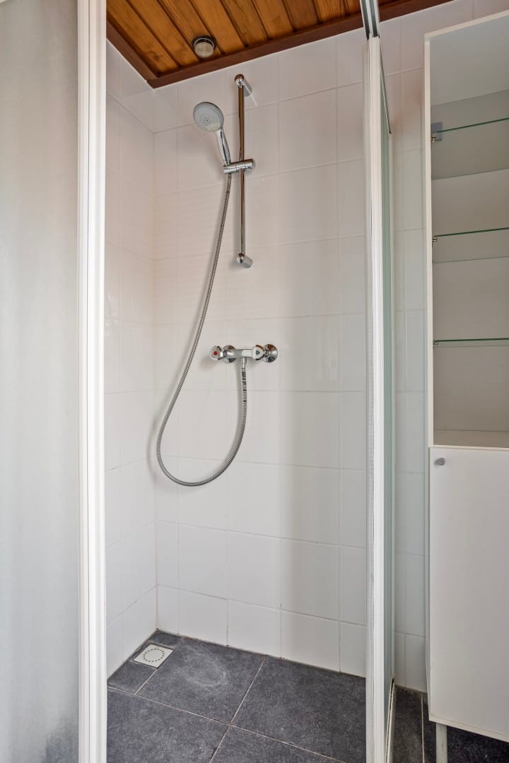 Photo 20 of Veenstraat 8