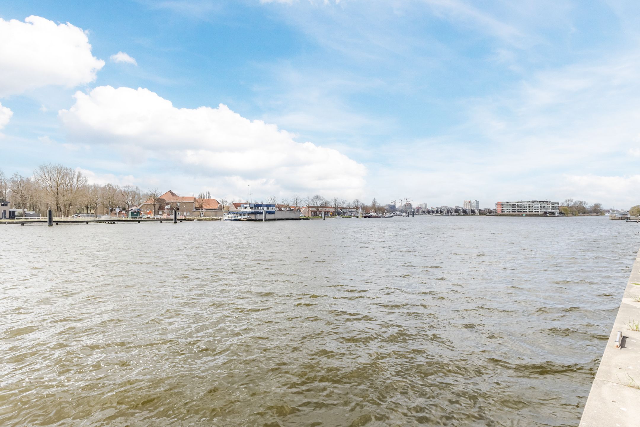 Photo 42 of Conradwerf 87