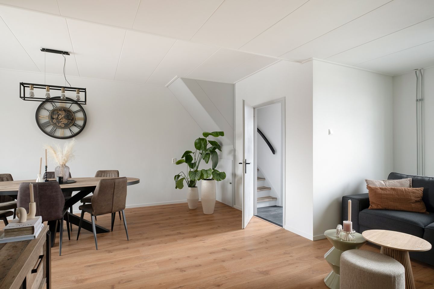 Foto 10 van Möllenbergstraat 57