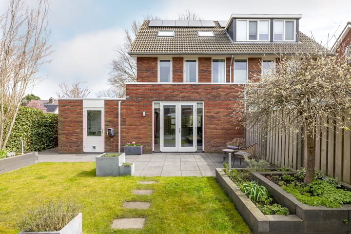 Photo 4 of Zevenster 6