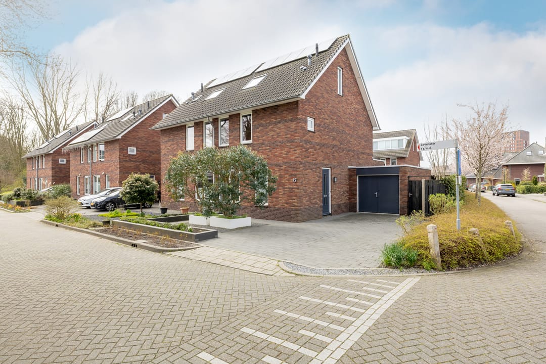 Photo 1 of Zevenster 6