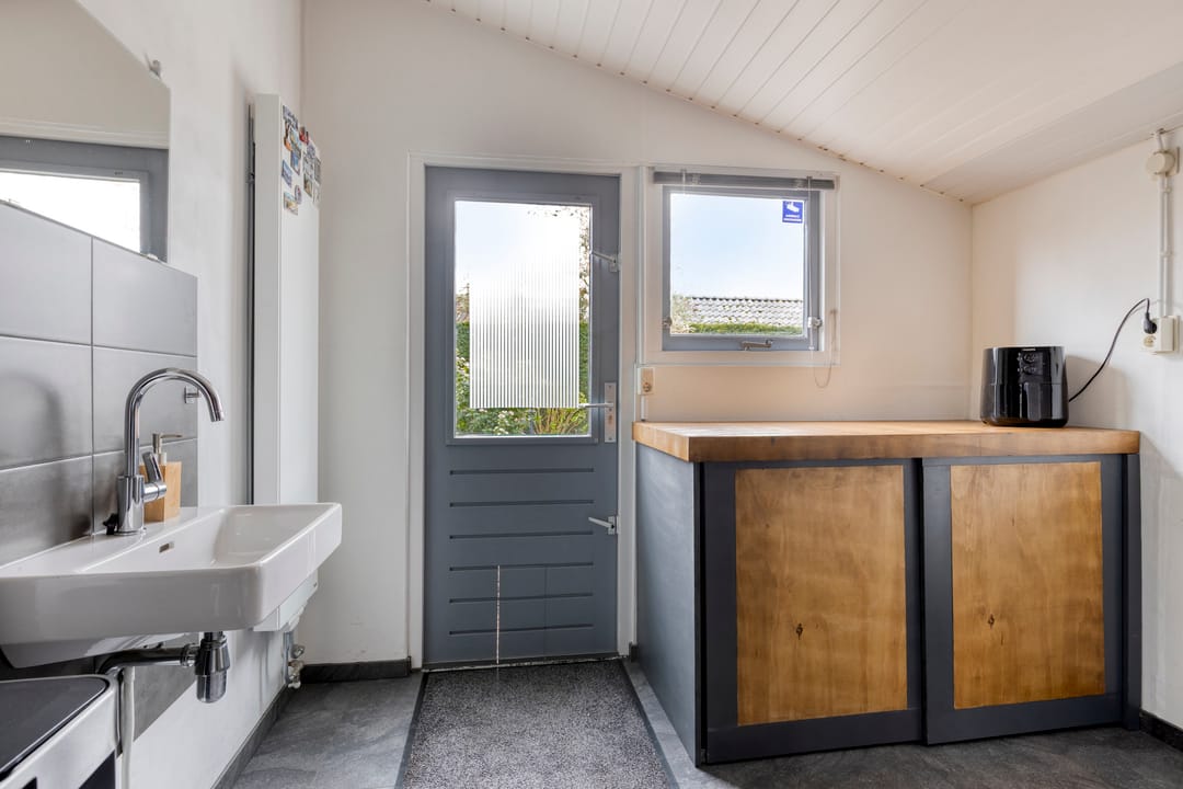 Photo 17 of Oranjestraat 5