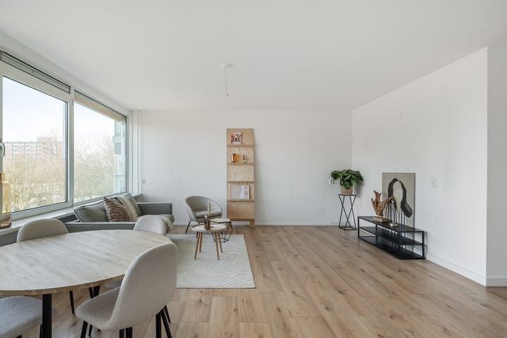 Photo 4 of Valeriusplein 238