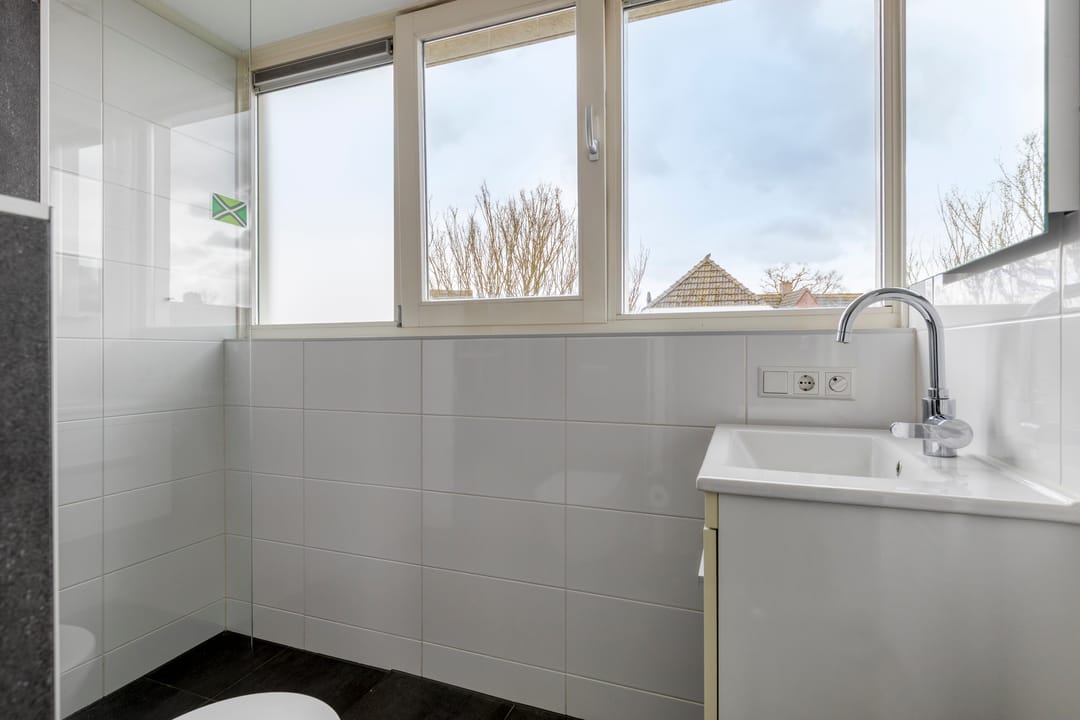 Photo 23 of Oranjestraat 5