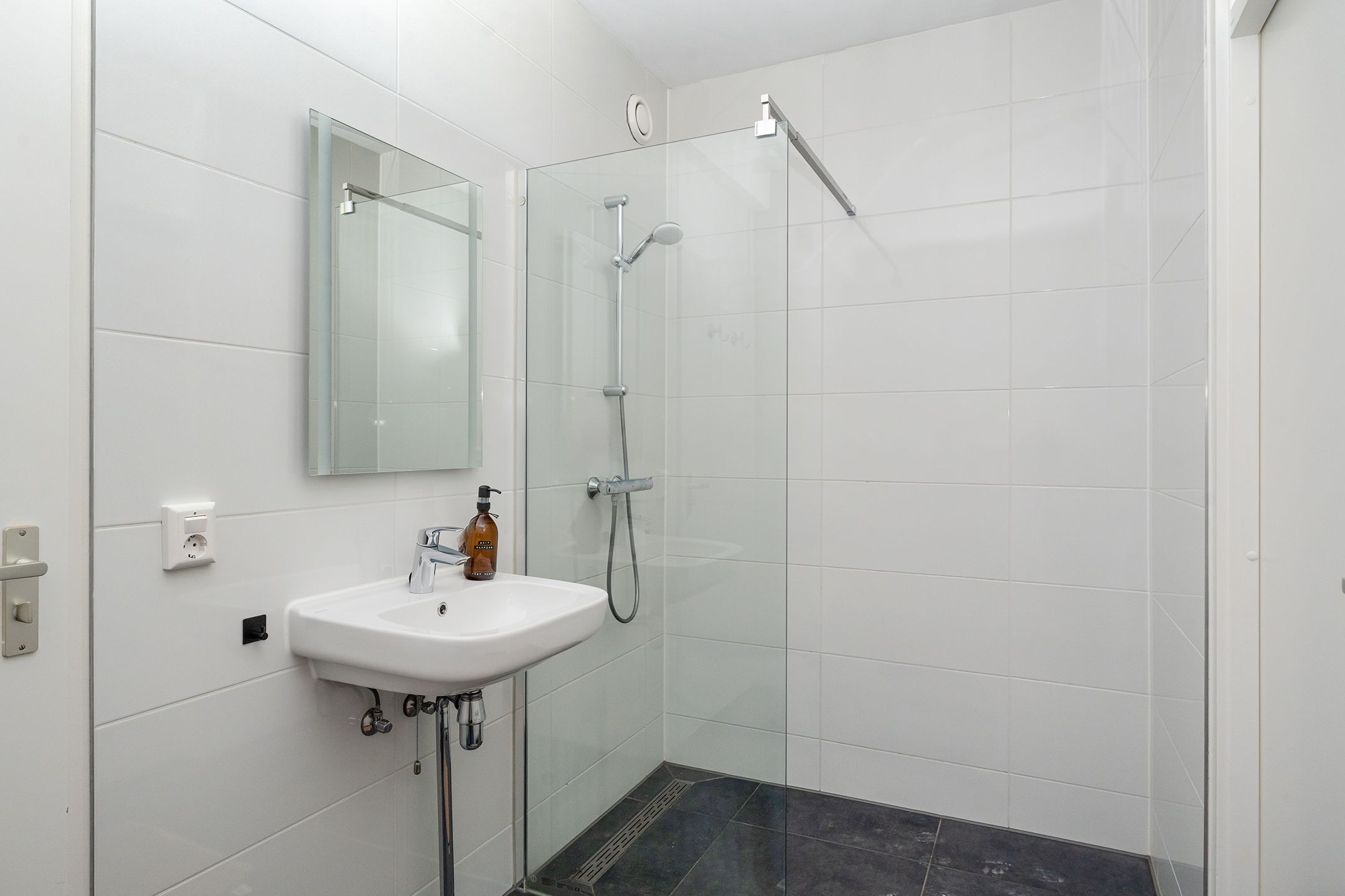 Foto 15 van Valeriusplein 238