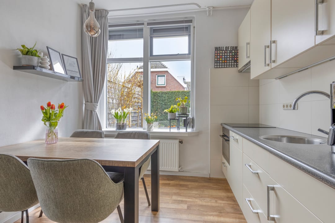 Photo 13 of Oranjestraat 5