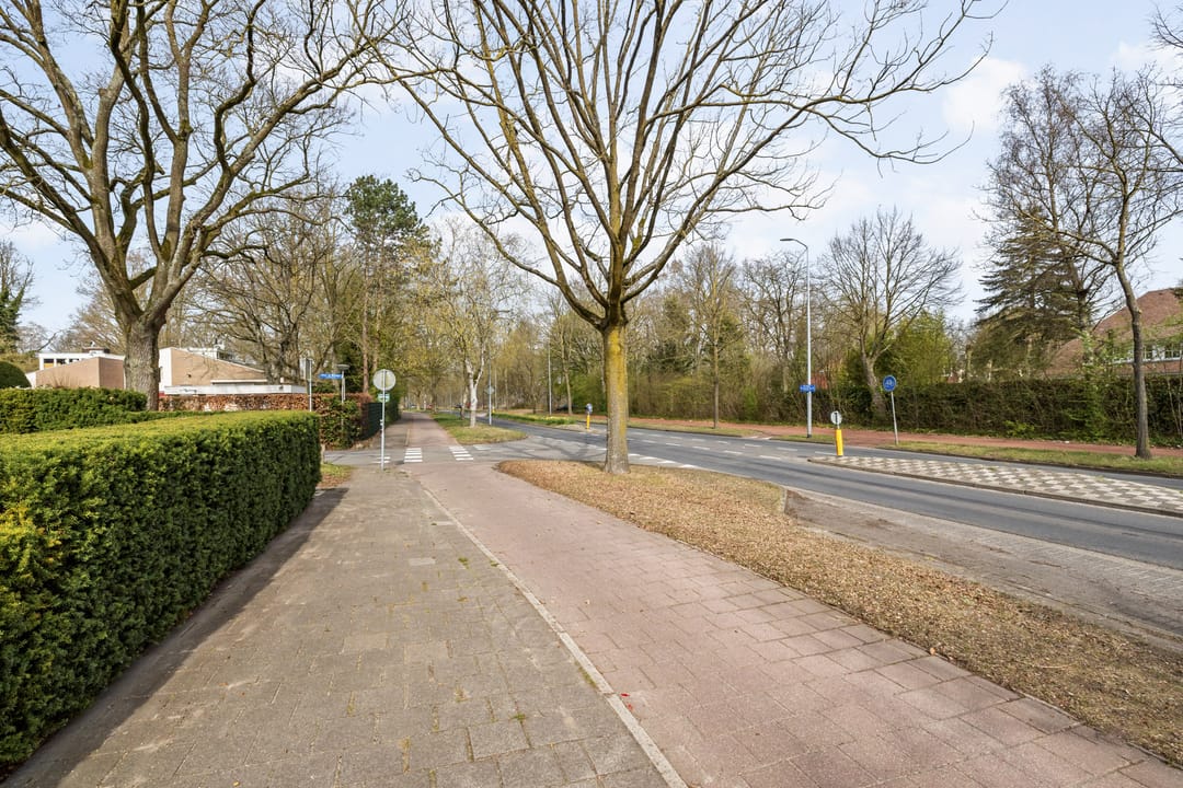 Photo 73 of van Oldenbarneveltlaan 20