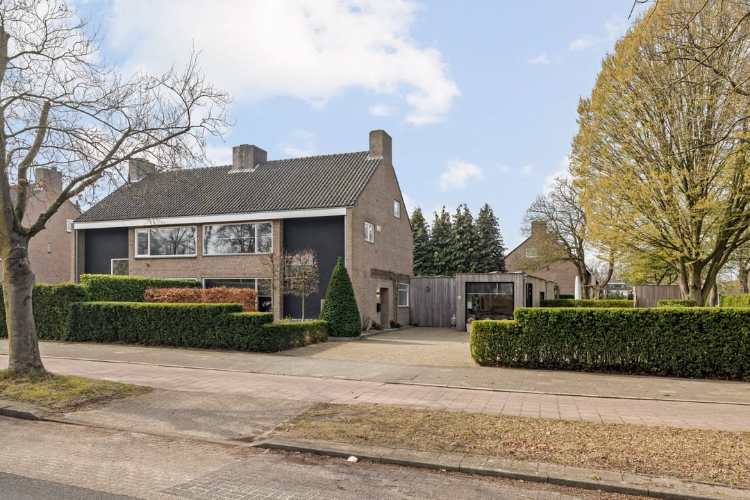 Photo 68 of van Oldenbarneveltlaan 20