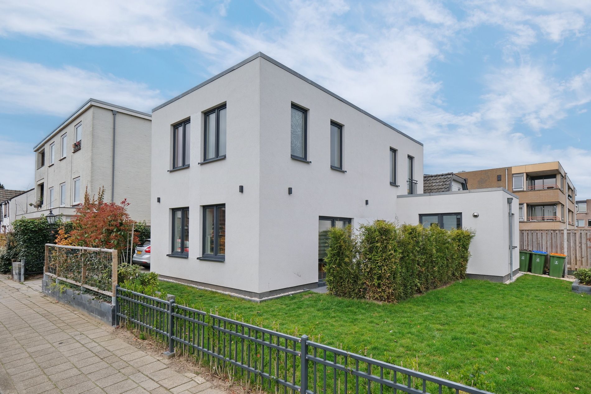 Completely Renovated Bungalow with Sustainable Living Features in Ede — 27