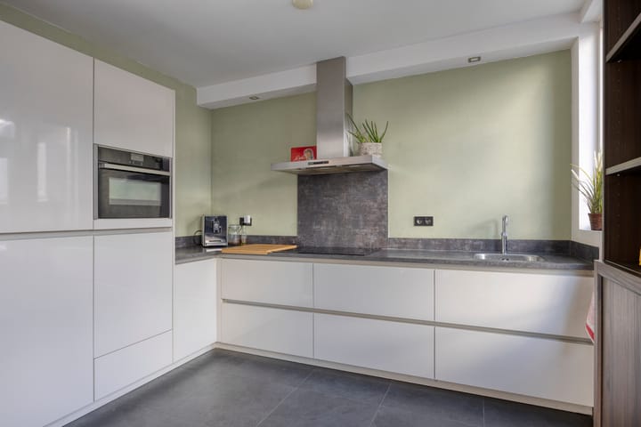 Photo 3 of Adriaen Brouwerstraat 5