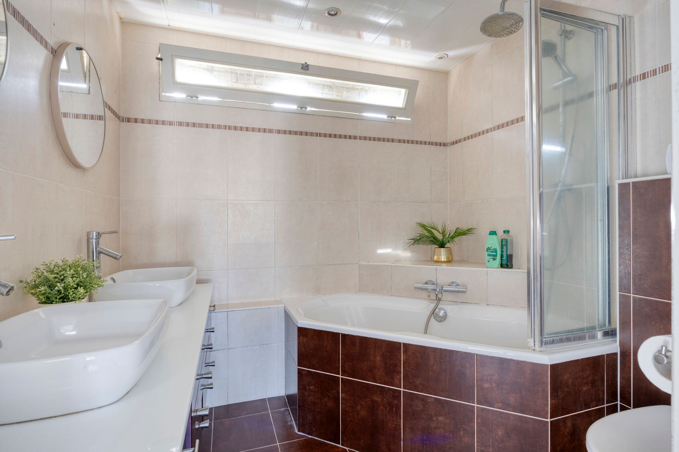 Photo 18 of Adriaen Brouwerstraat 5