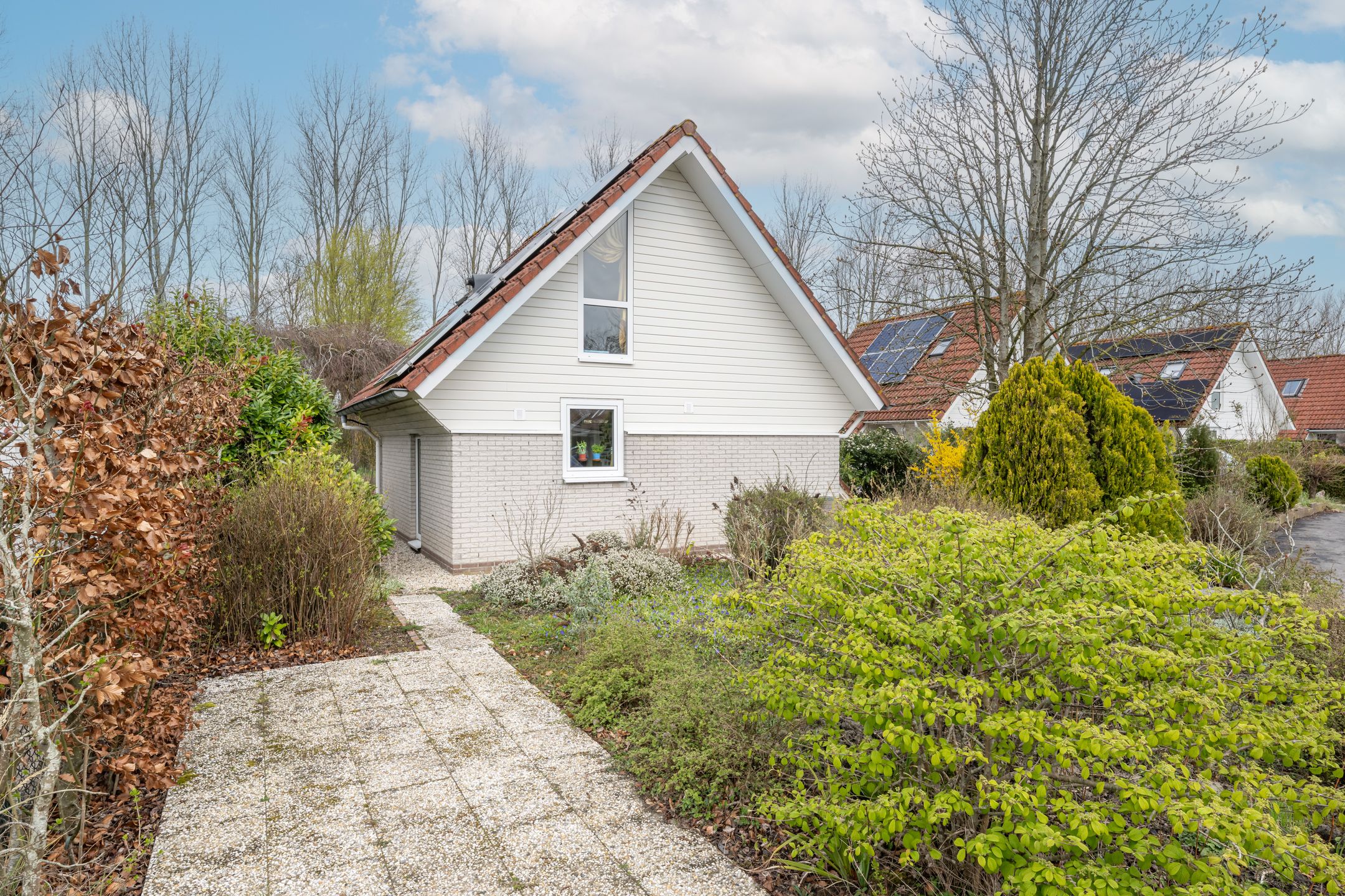 2-bedroom freehold villa in Herkingen — photo 1 of 5