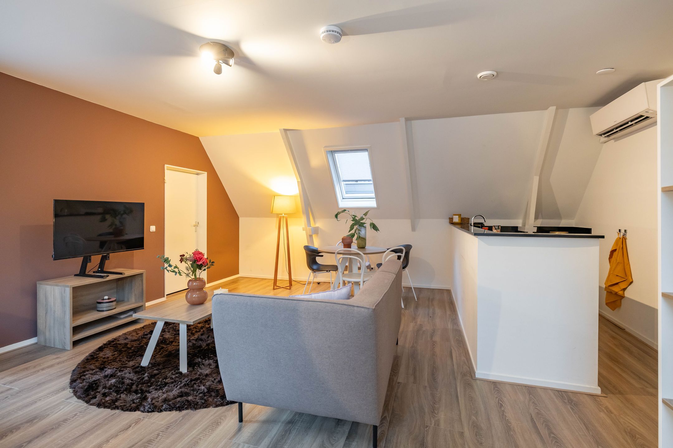 Foto 9 van Nieuwe Boteringestraat 23-F