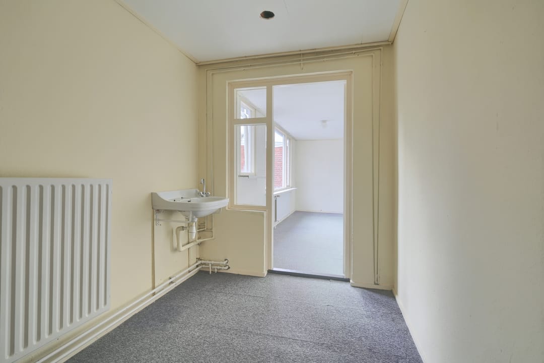 Foto 28 van Generaal Maczekstraat 48